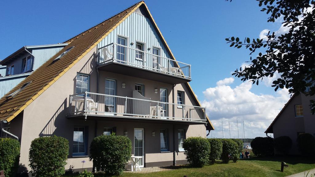 Hotel- & Ferienanlage Kapitaens-Haeuser ブレーゲ エクステリア 写真