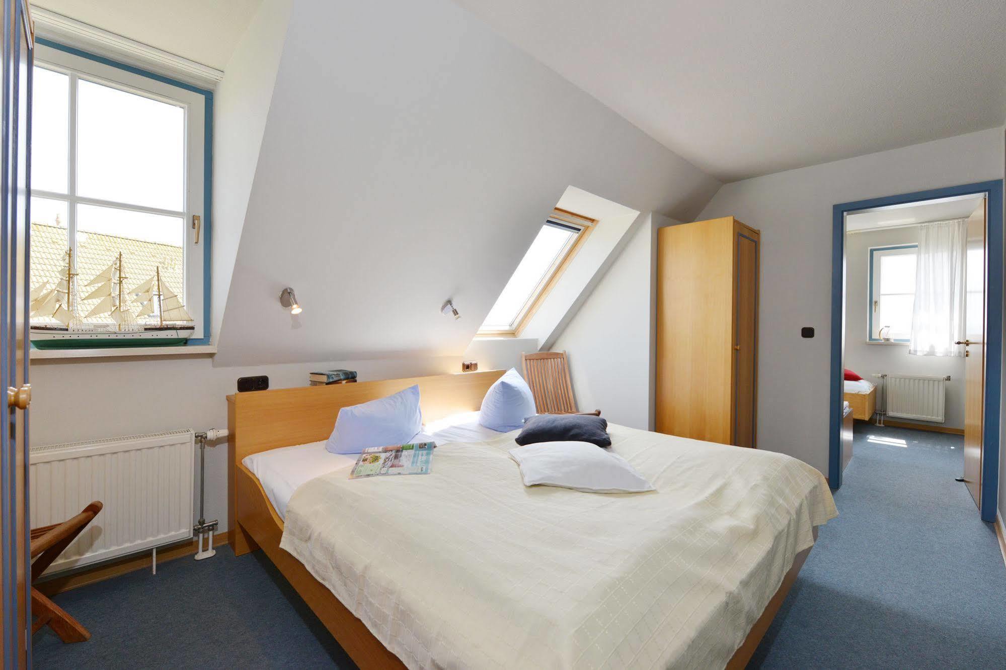 Hotel- & Ferienanlage Kapitaens-Haeuser ブレーゲ エクステリア 写真