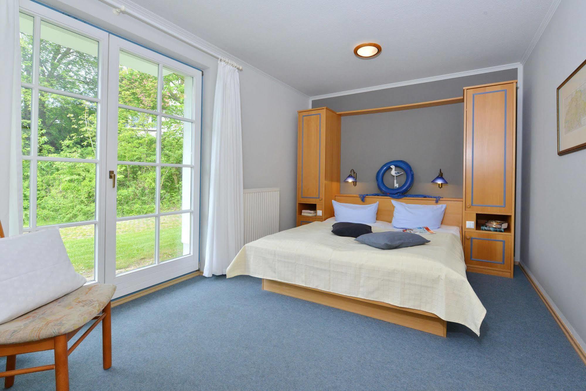 Hotel- & Ferienanlage Kapitaens-Haeuser ブレーゲ エクステリア 写真